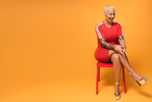 buzzfeed:  buzzfeedceleb:  Amber Rose looking fierce and delivering the best advice at BuzzFeed LA.  📷 : Macey J Foronda  
