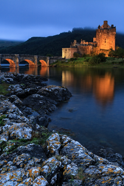  Eilean Donan castle, Dornie, Scotland by