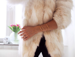 dailyglamorous:  Fashion HERE