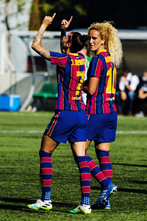 Jenni Hermoso of FC Barcelona celebrates a goal during Primera Iberdrola match between Real Betis an