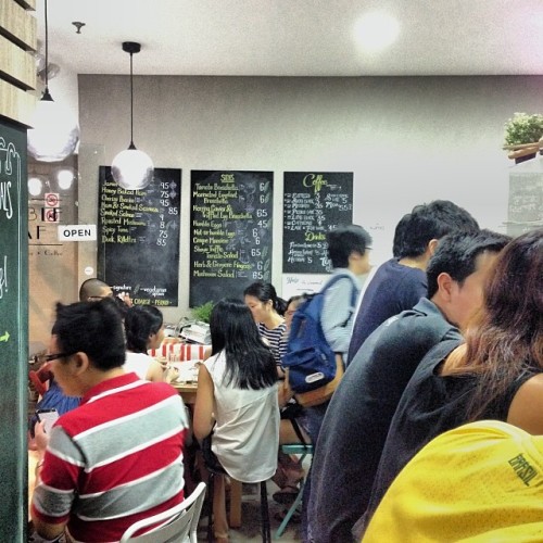 #thehumbleloaf @thehumbleloaf sandwich and coffee fix woohoo!! #coffee #caffeine #sandwich #sgcafe #