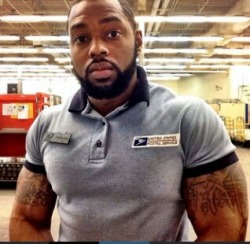 testosteronecheck:     Black muscle DADDY