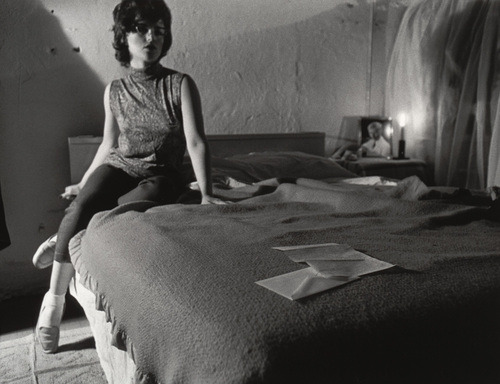 free-parking: Cindy Sherman, from Untitled Film Stills, 1977-1980  Other artists had drawn upon popu