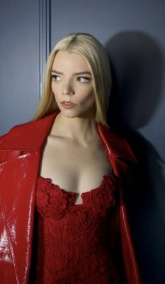 Porn photo hotmess04:Anya Taylor-Joy