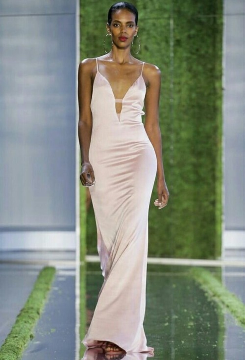 CUSHNIE SPRING/SUMMER 2019 -The Runway Showhttps://1966mag.com