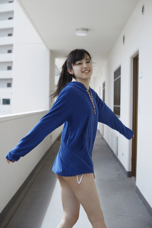 kawaist: Kuji Akiko 久慈暁子 Japanese fashion model, born in 1994