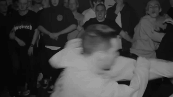yourealreadyinhell:  senselessinjustice:  toxxiczombie:  xorrighettox:  untouchvble:  This is the moshing that I grew up with. You got hit, but you understood that you ran that risk when you stood on the side. Everyone is such a fucking bitch these days.