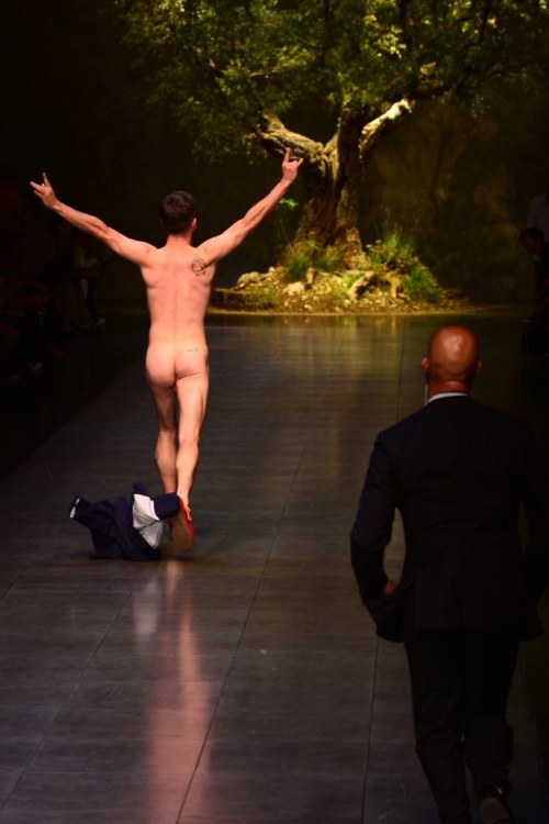 prayforprada:  The streaker @ Dolce&Gabbana Mens SS2014 