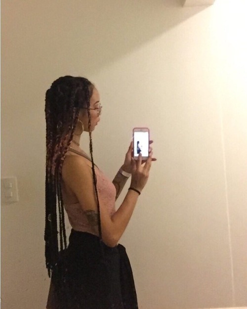 http://streetgrl.tumblr.com/post/162022892527