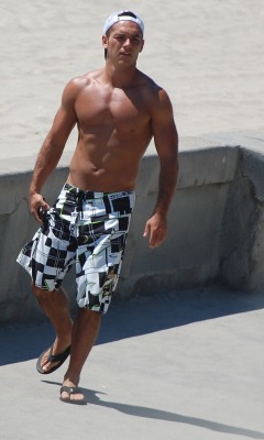 BRO BEACH
