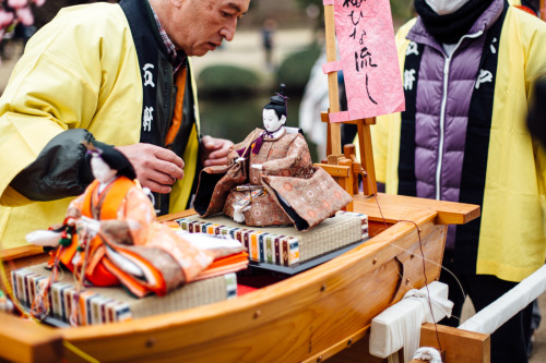 kitsunekunblog:For Hinamatsuri, we found a nagashibina event to attend in Ibaraki.  For the annual ‘