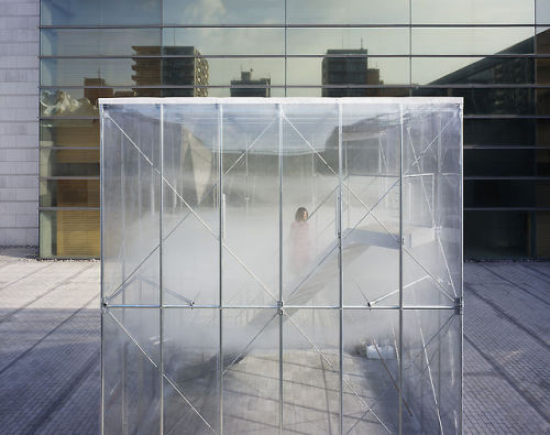 enochliew: Cloudscapes at MOT by Tetsuo Kondo Architects The temperature and humidity inside the con