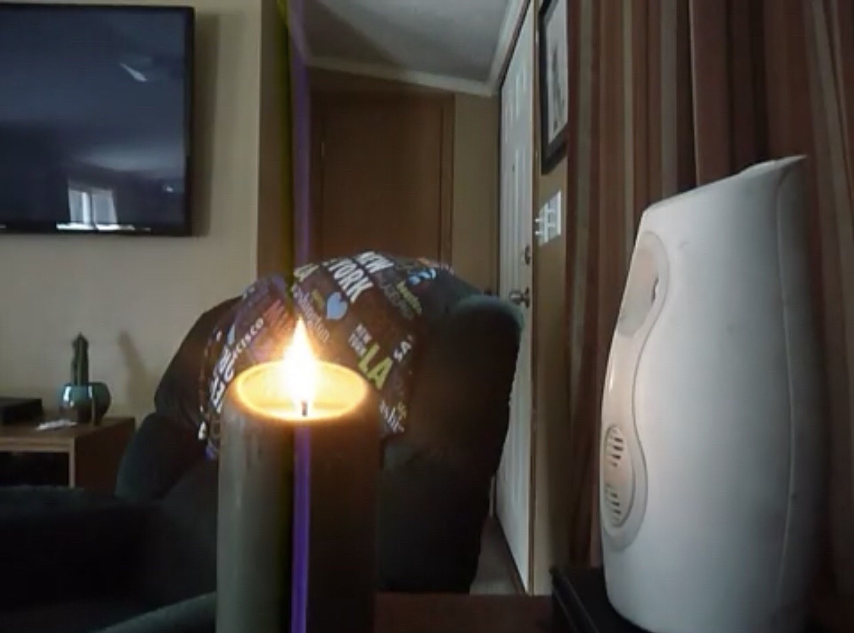 johnnyjoestarrelatable: pavelow:  hammertimeinthegrill420:  chiefyarts:  drifterssidechick: Light a candle directly in front of your automatic Glade spray air freshener that way every 9 minutes a fireball shoots across your living room table, intimidating
