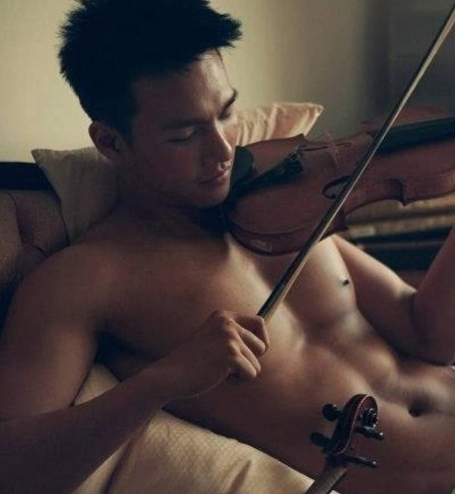 asianmusclefetish:   Original post: http://asianmusclefetish.tumblr.com  
