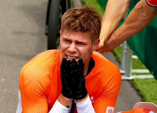 dutch-nt:Niek Kimmann of Team Netherlands celebrates winning the gold medal during the Men’s BMX fin