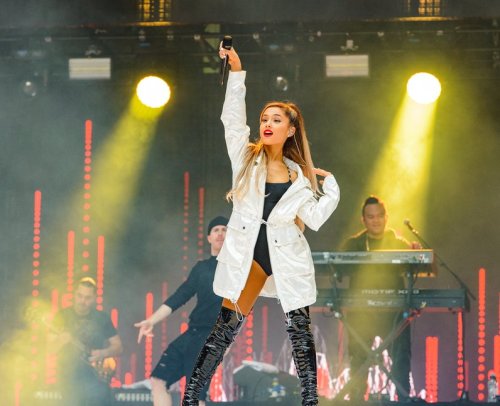 agrande-news:Ariana performing at CAPITAL FM’S SUMMERTIME BALL [11-06]