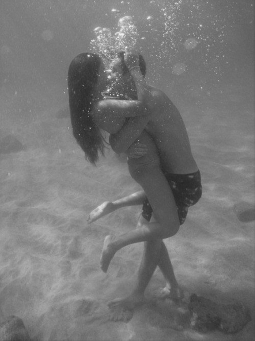 youremysweetestdrug:  Black and white Sexual, love, cuddle, advice and romance blog