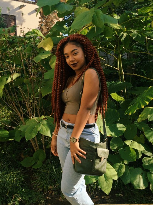 bxtchyoukilledmyvibe:  bootyneedslovin:  It’s 2:06 a.m. where I’m at… so happy melanin monday babes 💖🌿🍃 I went to a museum with pretty trees 😩😍  Black women all just turning into perfect sunshine and have a nigga squinting at the