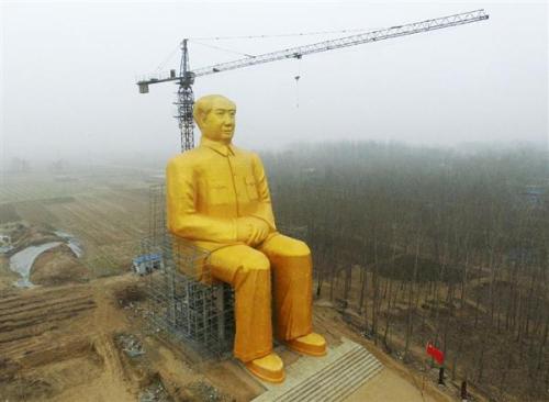産経ニュース‏@Sankei_news中国農村に巨大な毛沢東像　金色、高さ３６メートル　５５００万円出資