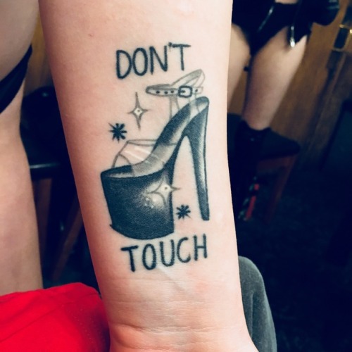 highertheheelstheclosertogod: I. Love. This. Tattoo.