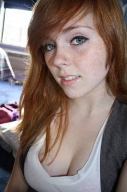 sweet4gingers:  drako6924:  Someone tell me who this girl is  She’s a definite cutie!  Yep