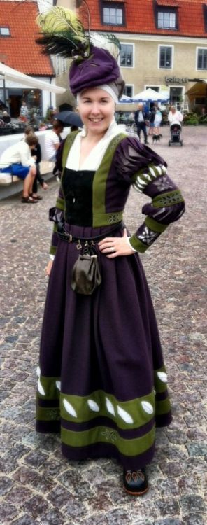 Germanic Renaissance cosplay (click to enlarge)
