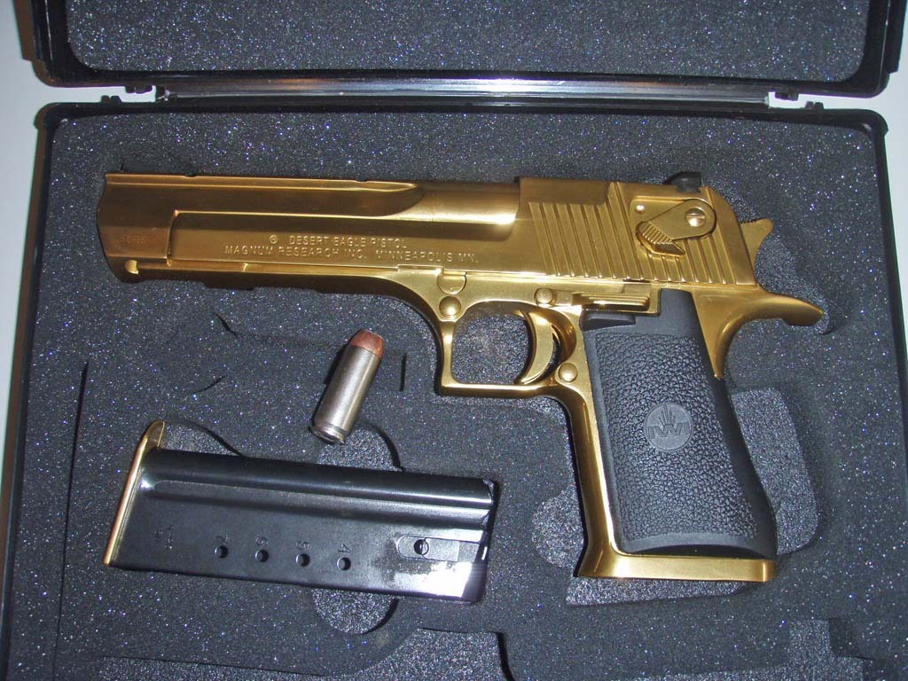 weaponslover:  Gold plated Desert Eagle