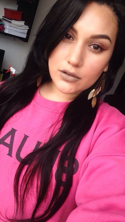 latinxlibra:  Posh spice and burgundy eyeliner is my new signature look | IG: latinxlibra 