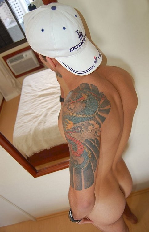 into-th3-abyss:  arnhemlandguy:  Again love the tatt   📷😘👬👌📷