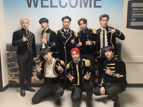 [220120] TODAY ATEEZ “THE FELLOWSHIP : BEGINNING OF THE END IN Atlanta! I was happy today because ATINY cheered me on so that I could always perform excitedly! 🥰” #ateez#m: all#type: photo#content: twt #era: the fellowship