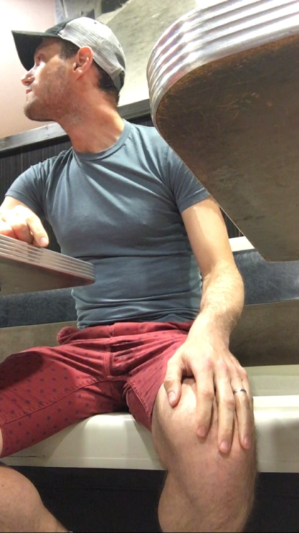 somewetguy: Guy pisses his red shorts on a fast food restaurant bench