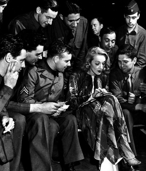 antipahtico:  Marlene Dietrich ~ Camp Meade, Vermont 1945 