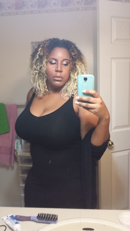 freshest-tittymilk:Shiny face and fucked up hair for #BigGirlAppreciationDay@dynastylnoire