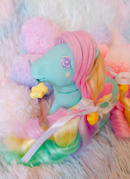 pretty-parlor: My first custom pony - Rainbow Wishes 