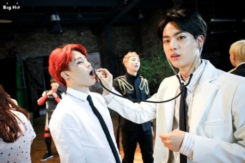 ment4lbre4kdown:  Bangtan being Bangtan