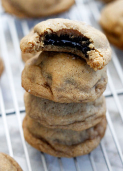 fullcravings:  Sea Salt Oreo Stuffed Peanut