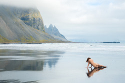 Romimuse:  Iceland Mood By Elissa Shopoffduring The Arctic Nude Workshop Of Corwin