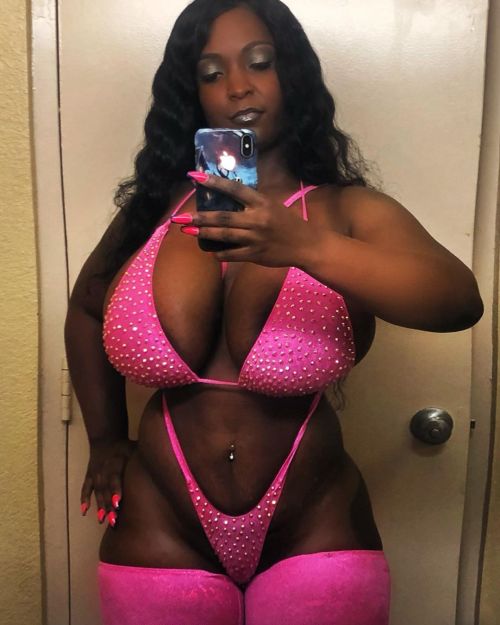 bimboloveaffair:  Amore Blaque