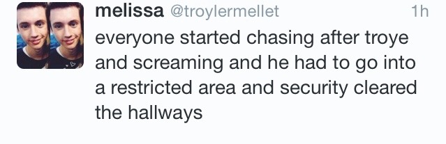 troyetroyetroye:  I’m not sure why I’m laughing so hard