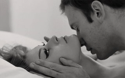 daddyissuesdirtydomblog:  @p1nkcheeked I’m completely and hopelessly addicted to you