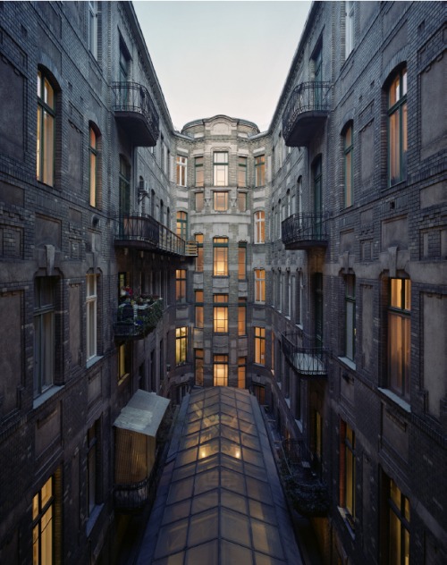 detournementsmineurs:“Budapest Courtyards” by Yves Marchand et Romain Meffre, Budapest, 
