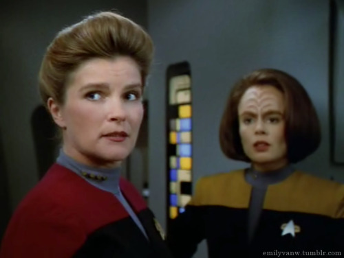 mylittleredgirl:emilyvanw:A Janeway a Day(all pictures)Look at these lovely space ladies!#they&rsquo