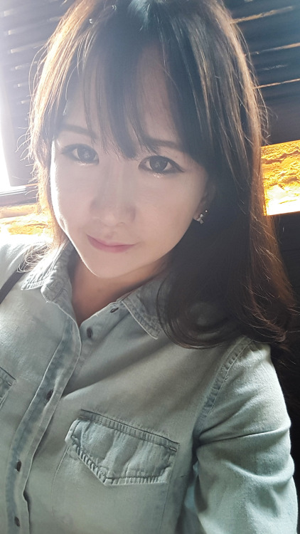 yoonricoo: 팬티스타킹 스타킹 하악하악! 남자들이 좋아하는 스타킹 사실 스타킹 불편함 ㅜㅜ 그냥 구두신을떄 편하라고 신는것! 이힝 자꾸자꾸 스타킹 신어달래 무언가 트랜스젠더