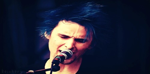 reicherumidori: Matt Bellamy (Bizarre Festival, Germany, 2000) Original: Taken from the filming of 