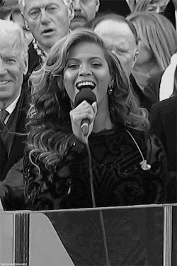 throwyadiamonds:   Bill Clinton in awe of President Knowles  