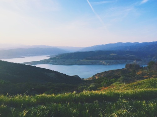 jessieofallseasons:  Castaic Lake - CA