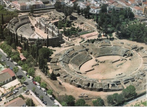 ancientromebuildings: estanlocosestosromanos: Augusta Emérita, Mérida. The city was fo