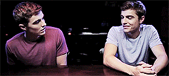 sweetnchaos:  Go f*ck yourself… with Dave Franco. 