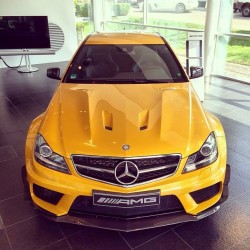 Mercedes-Benz C 63 AMG