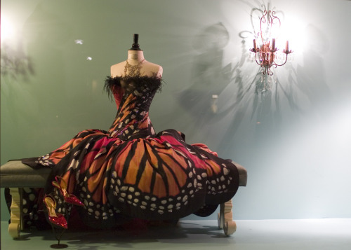 sensualspectrum:Monarch Dress by Luly Yangif I saw somebody wearing this I think I would just stop a
